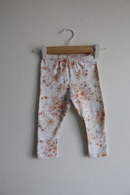 Legginsy w kwiaty 86